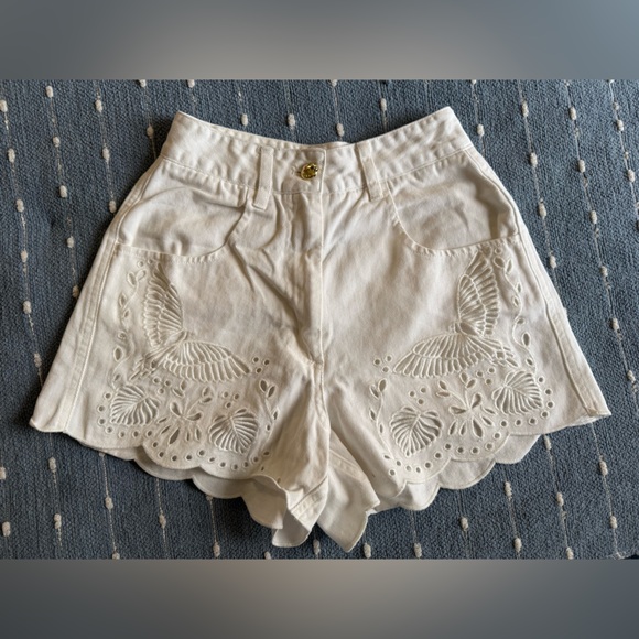 FARM Rio Richelieu Embroidered Shorts - Picture 2 of 5
